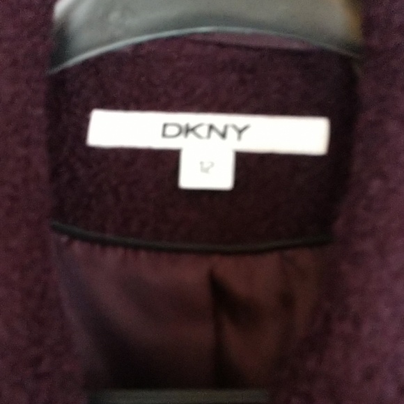 Coat - Picture 4 of 6